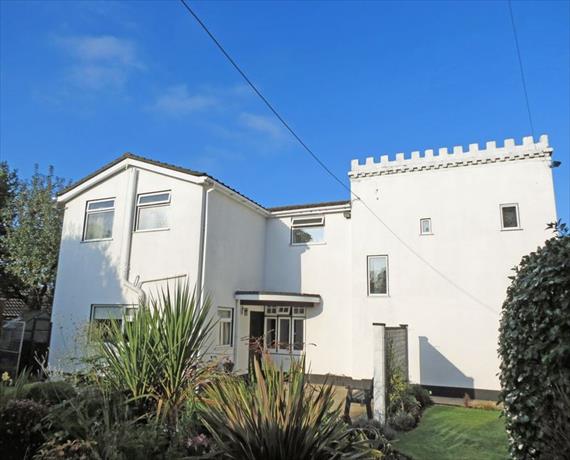 5 Bedroom Detached